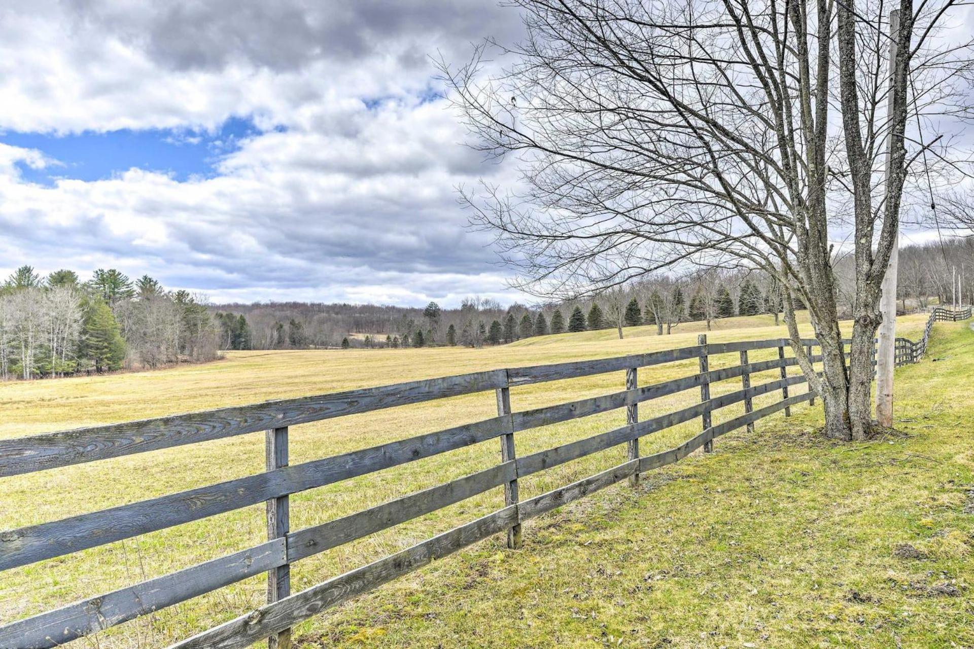 Equestrian House * Pleasant Mount